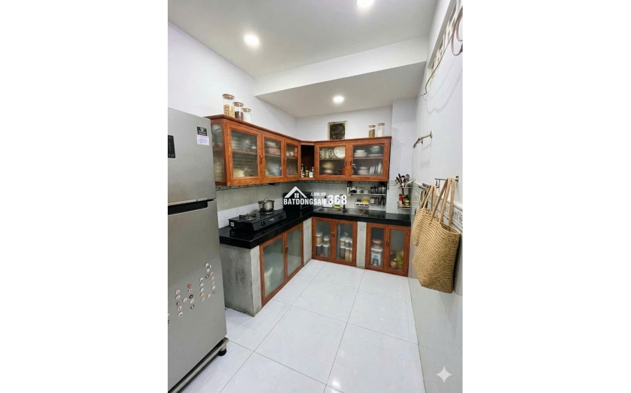 NHÀ 2 TẦNG NGANG 5.7M HIẾM - 2PN - 1 CĂN RA MẶT TIỀN - SỔ HỒNG RIÊNG - CHỈ 3.25 TỶ