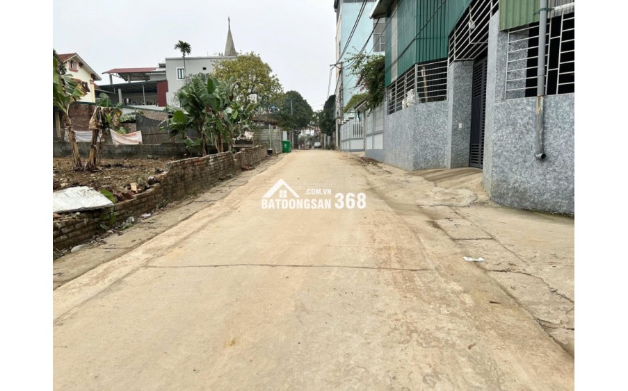 Chủ ngộp banh bán mảnh đất 128m2 rẻ hơn xung quanh 5 - 600 triệu ngay cạnh CNC Hoà Lạc