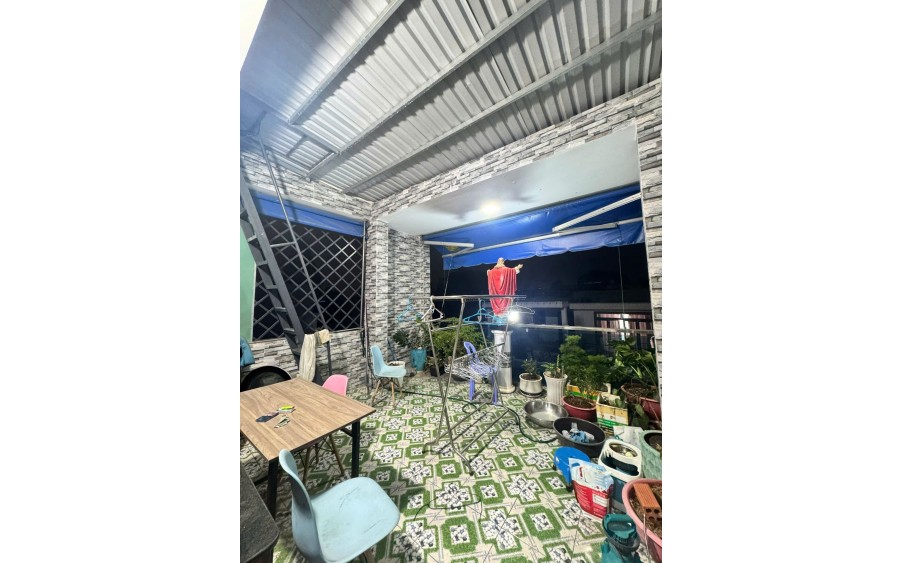 Cần bán gấp siêu phẩm nhà 4 tầng tại Tân Phú giá chỉ 6.5 tỏi