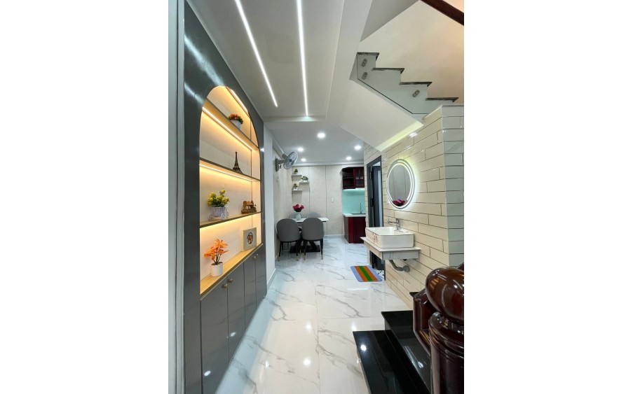 SIÊU PHẨM FULL NỘI THẤT – NHÀ MỚI ĐẸP LONG LANH – HXH 4M