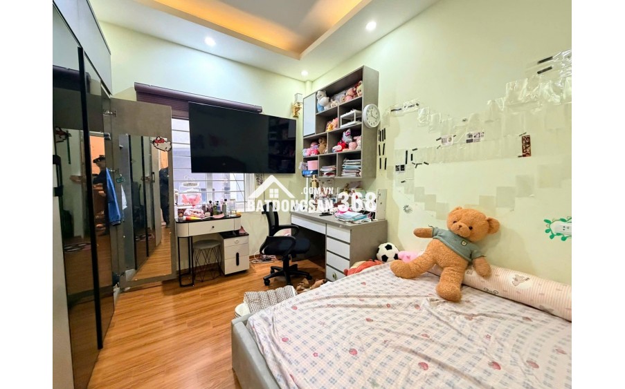 CẦN BÁN GẤP - NHÀ ĐẸP - TRUNG TÂM ĐỐNG ĐA - GẦN PHỐ