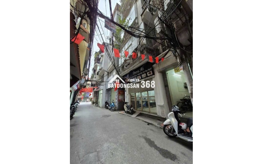 CHƯA TỚI 10 TỶ 2 OTO CHẠY, XE JEEP DU LỊCH ĐI QUA NHÀ ,2' TỚI VĂN MIẾU ?