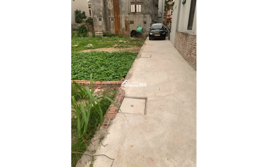 Bán đất đẹp hàng f0 đầu tư giữ tiền cực tốt .60m, nhỉnh 2 tỷ ô tô tải vào đất 

Cách  VIN Ocean Park- 1km