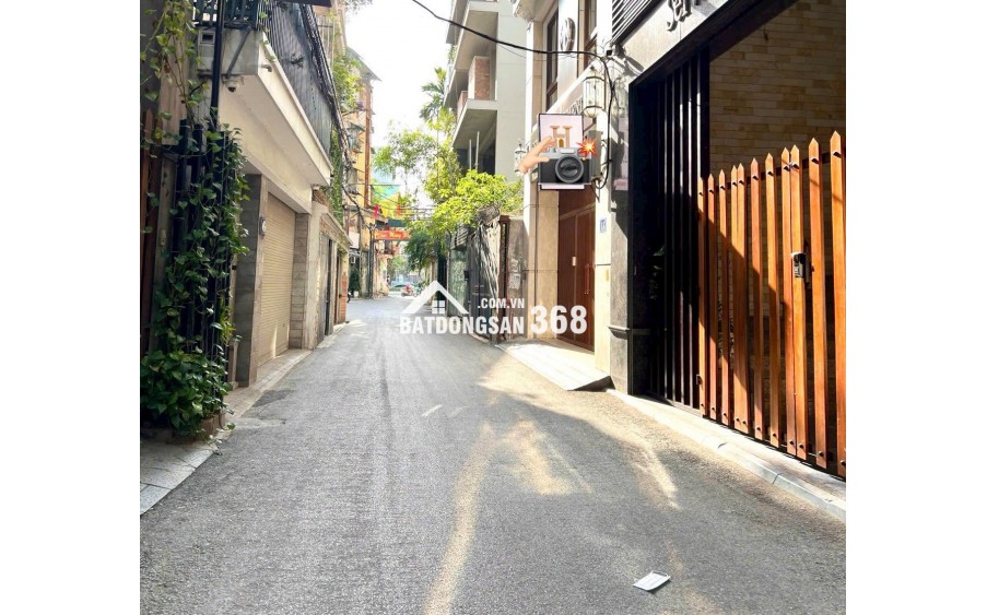 THẠCH BÀN – NHÀ DÂN XÂY 42M2 × 5 TẦNG – Ô TÔ ĐỖ CỬA – NHỈNH 8 TỶ