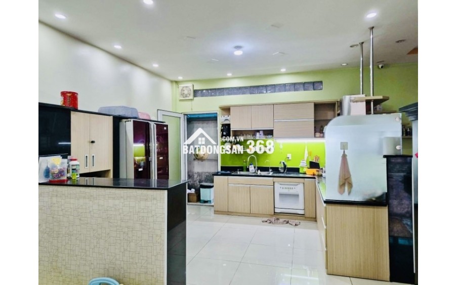  Nhà ngang KHỦNG 8.5m Hiếm Tại Gò Vấp – 106m², 3 Tầng, Hẻm Xe Hơi, chỉ 11 tỷ!