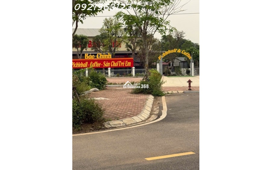 Bán gấp lô đất 100m2 gần Metro số 5, khu vực trung tâm Hòa Lạc. Phù hợp xây trọ, đầu tư sinh lời, kết nối Metro 5 – Quốc Lộ 21. Liên hệ xem đất ngay.