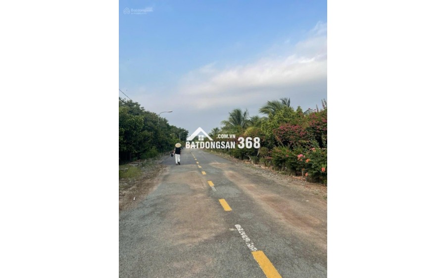 - BÁN đất Vừa MT sông SG  và MT rạch rất đẹp thoáng mát  thuộc Xã Trung An, Chủ Chi.