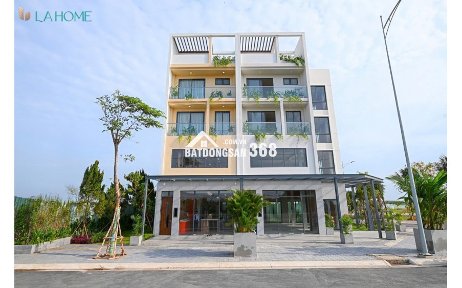 CẦN BÁN NHANH NHÀ PHỐ SÂN VƯỜN GIÁ 4XTR/ m2