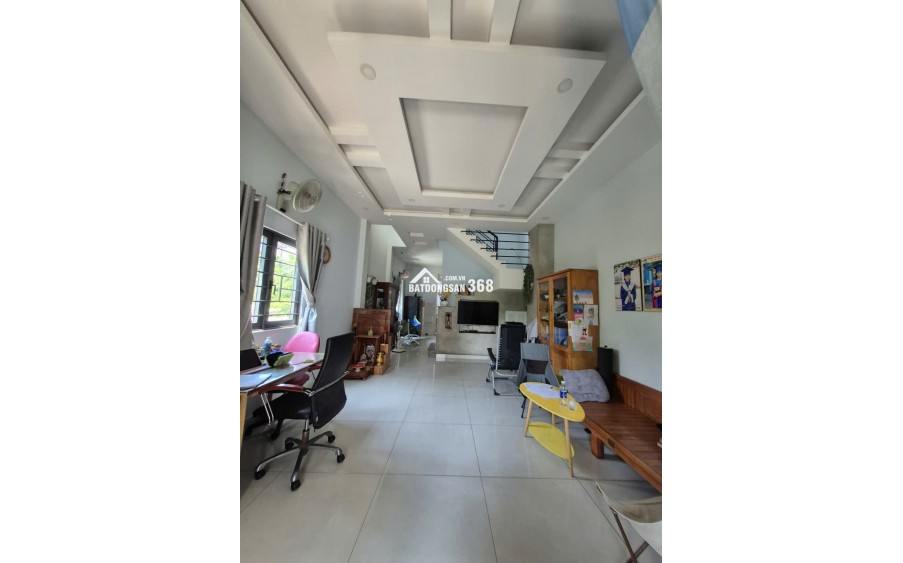 Bán nhà 1 trệt 1 lầu 1 sân thượng Hẻm đường LK 4-5 ,P.Bình Hưng Hòa B , Bình Tân