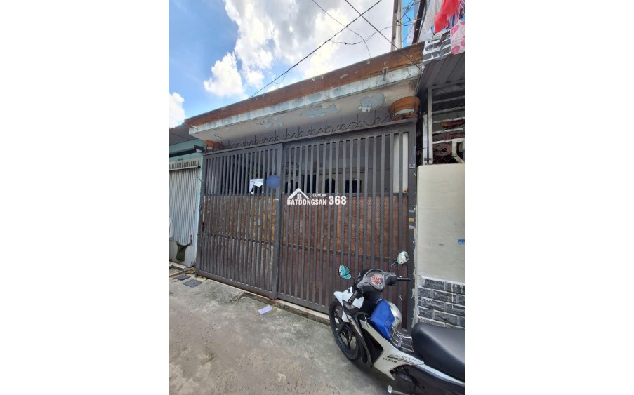 Bán nhà 58.7m2 cấp 4 , hẻm thông xe 3 gác, đường HT45 Q12