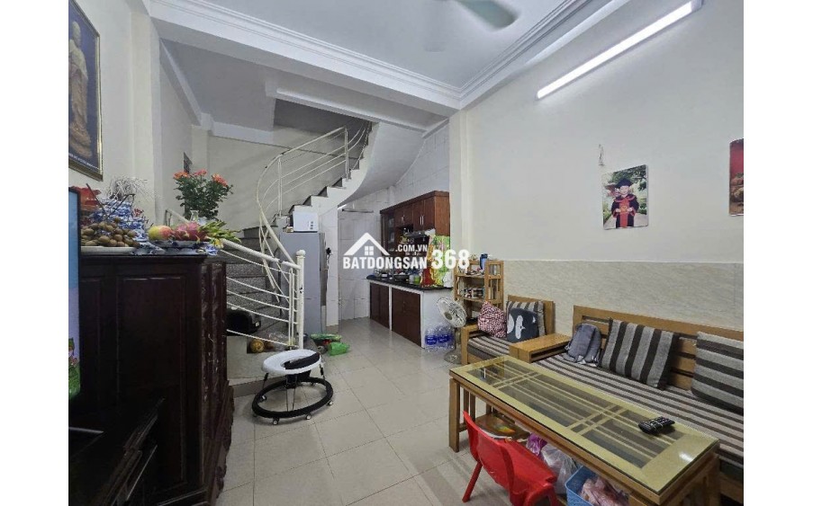 Bán Nhà Thụy Khuê ,4 Tầng , 63m2 , Gần Hồ ,ngõ Thông Trích Sài, 13x Tỷ ( Có gia Lộc )