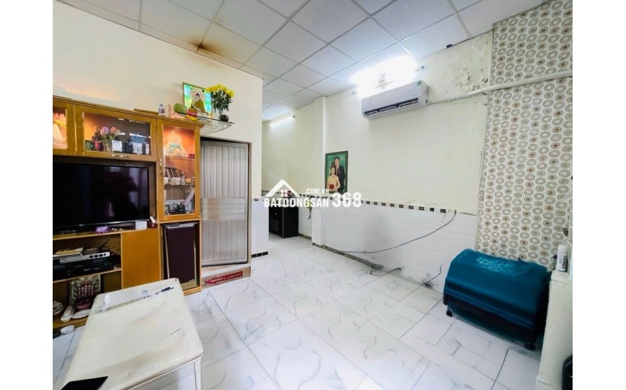  MUA ĐẦU TƯ Ở CHO THUÊ GIỮ TIỀN TỐT - 1 CĂN RA MT NGUYỄN VĂN QUÁ SẦM UẤT - GIÁP GÒ VẤP TÂN BÌNH - 5P QUA NHÀ GA T3 - NGANG 5M VUÔNG A4 ĐẸP .