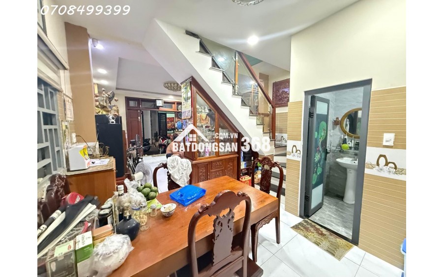  CHỈ 3 TỶ! NHÀ LÔ GÓC NGANG 4.8M – 2 TẦNG Ở NGAY – SÁT TRƯỜNG CHINH – GIÁ HIẾM