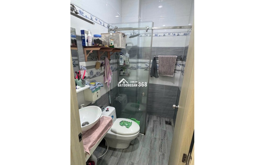 Bán nhà đẹp xịn đường Phạm Phú Thứ Quận 6