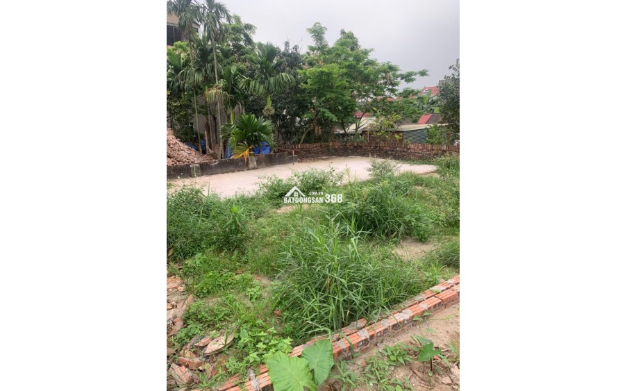 Bán đất đẹp hàng f0 đầu tư giữ tiền cực tốt .60m, nhỉnh 2 tỷ ô tô tải vào đất 

Cách  VIN Ocean Park- 1km