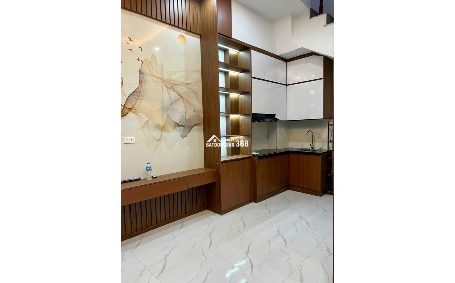 NGÃ TƯ SỞ - OTO QUA NHÀ 3 THOÁNG - 6 TẦNG VỪA Ở VỪA KINH DOANH - CHƯA TỚI 8 TỶ , 7,9 TỶ