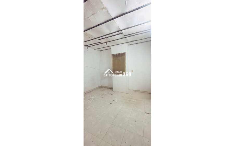 NHÀ NGAY HÒA BÌNH,PHÚ THẠNH,TÂN PHÚ. HẺM 12M THÔNG RA HẺM 110 TÔ HIỆU, 4M X 20M,2 TẦNG,NHÀ CŨ CÒN Ở ĐƯỢC CHỈ NHỈNH 90TR/M2