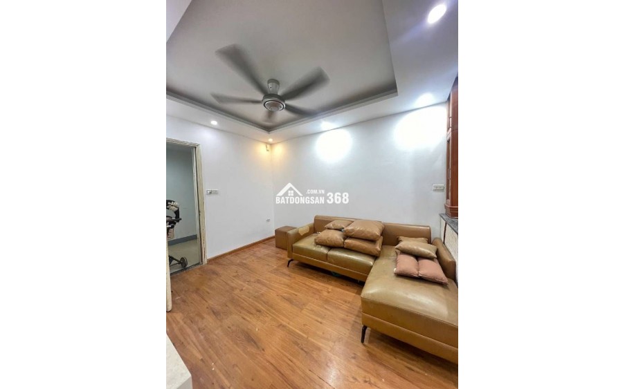 Căn hộ chung cư Gia Lâm 4 tỷ 70m đầy đủ công năng,sổ đỏ