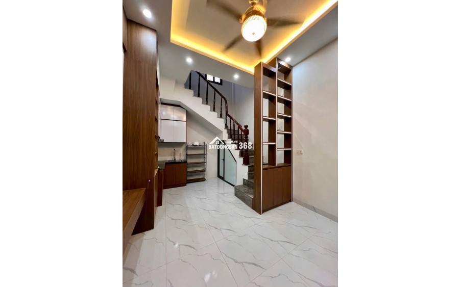 NGÃ TƯ SỞ - OTO QUA NHÀ 3 THOÁNG - 6 TẦNG VỪA Ở VỪA KINH DOANH - CHƯA TỚI 8 TỶ , 7,9 TỶ