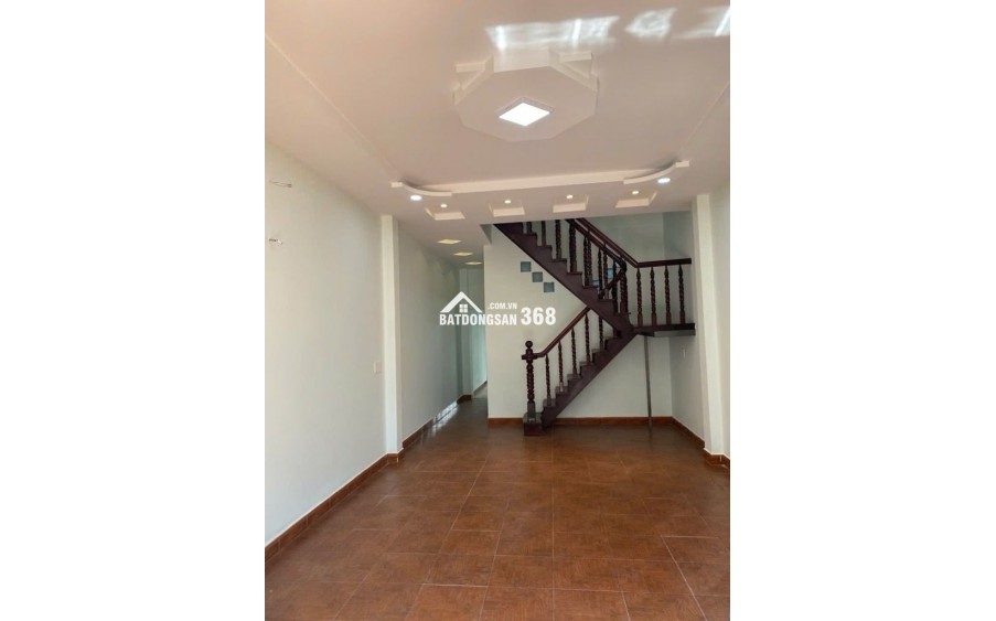 SÁT MẶT TIỀN TRƯỜNG CHINH - HẺM XE TẢI - 88M2 - 7.6 TỶ - Chủ đang cho thuê 9tr tháng.