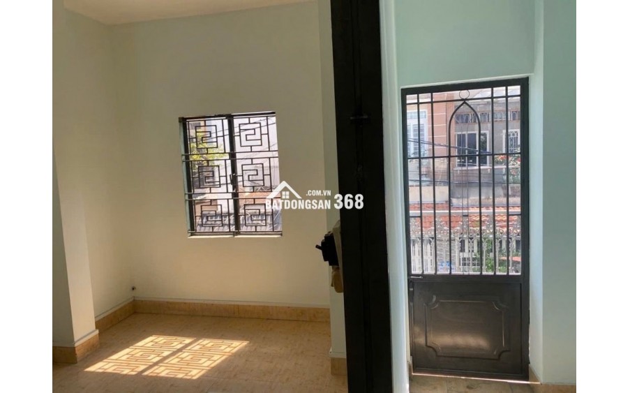 SÁT MẶT TIỀN TRƯỜNG CHINH - HẺM XE TẢI - 88M2 - 7.6 TỶ - Chủ đang cho thuê 9tr tháng.