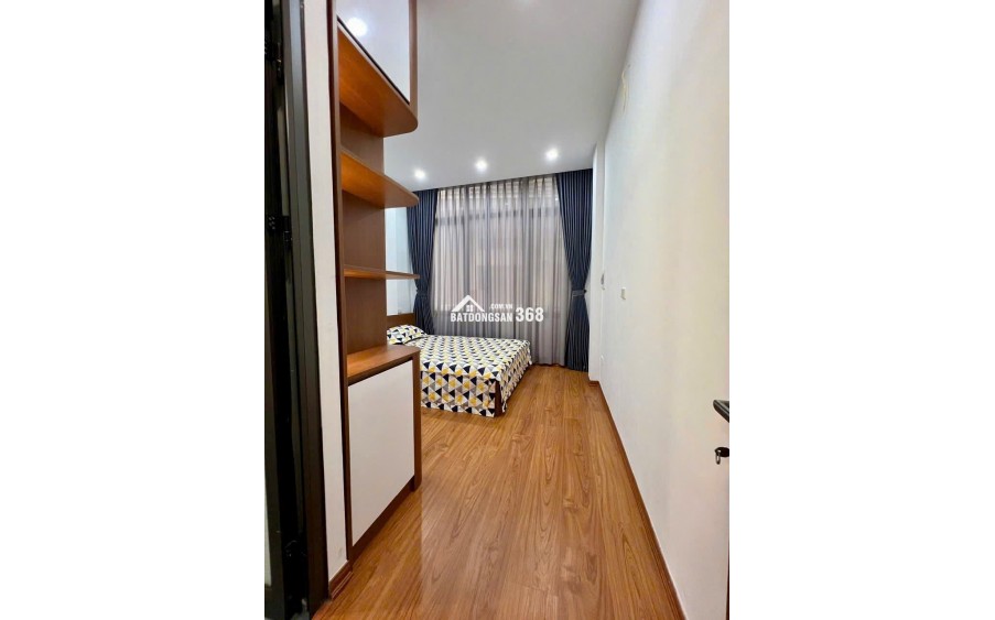 NGÃ TƯ SỞ - OTO QUA NHÀ 3 THOÁNG - 6 TẦNG VỪA Ở VỪA KINH DOANH - CHƯA TỚI 8 TỶ , 7,9 TỶ