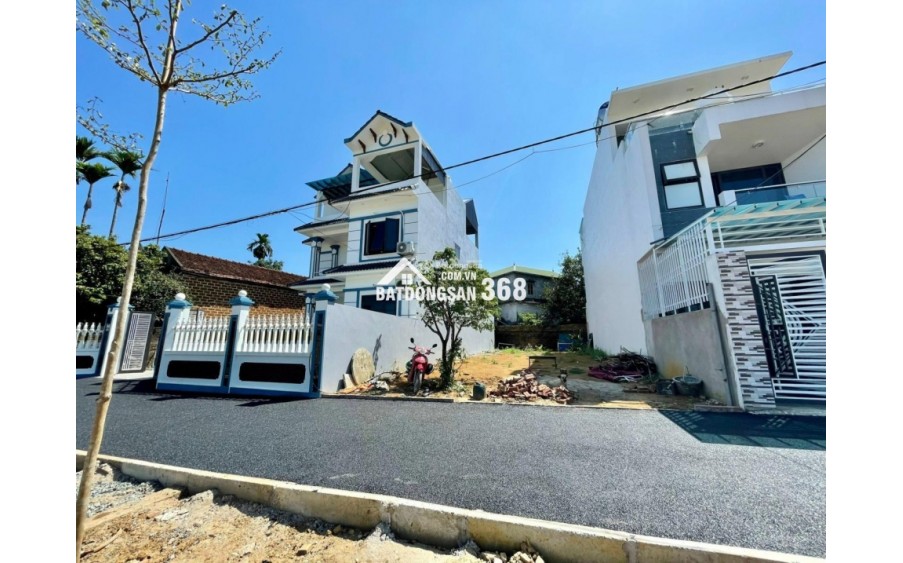 Chính chủ cần tiền trả nợ, bán gấp lô đất 110m full thổ cư sát ĐH FPT và ĐHQG.