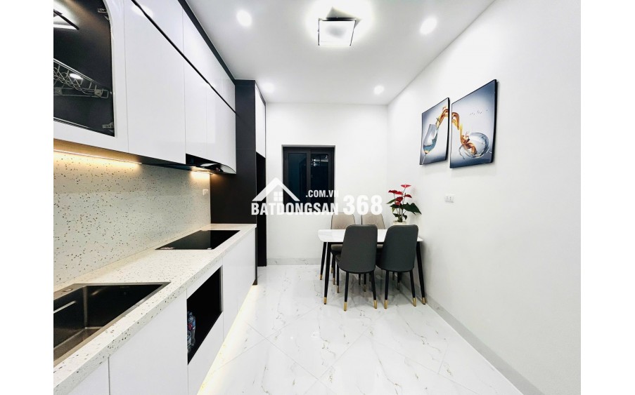 CẦN BÁN NHÀ PHỐ QUAN NHÂN - 33M2 - 5 TẦNG - MT 3.2- GIÁ 8.15 TỶ