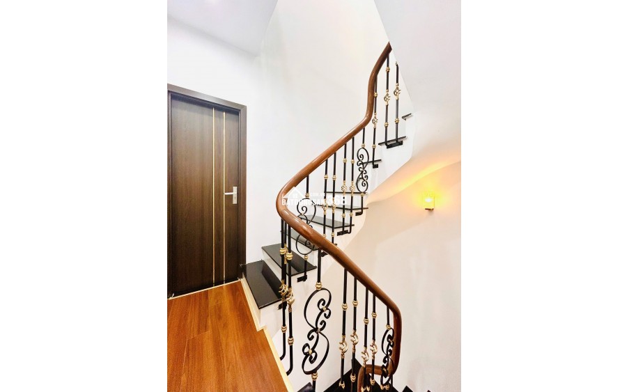 CẦN BÁN NHÀ PHỐ QUAN NHÂN - 33M2 - 5 TẦNG - MT 3.2- GIÁ 8.15 TỶ