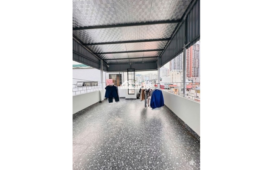 Bán CHDV Quan Nhân gần ôtô, 110m2 - 7T - thang máy, full nội thất mới xịn xò, doanh thu 1.8 tỷ/năm, giá 26.9 tỷ