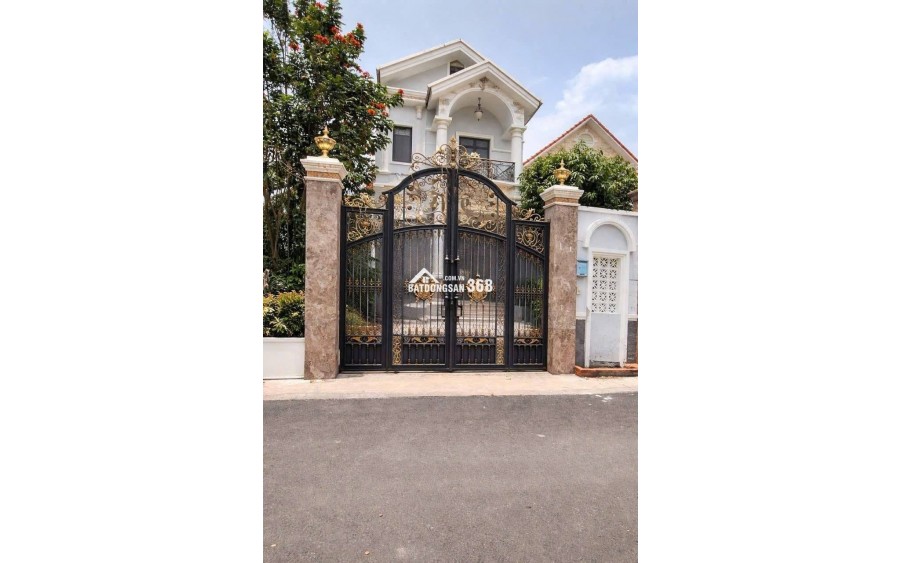 Giảm S.O.C CHỈ 8Ty9
BIỆT THỰ- ĐƯỜNG 10M- 191M2- 2TẦNG- NGANG NỞ HẬU 9.5M- LÊ VĂN LƯƠNG