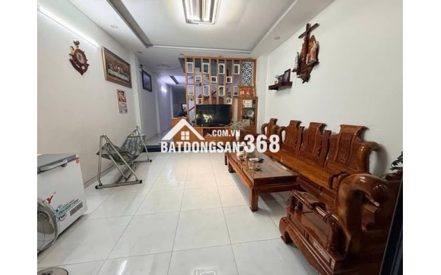 + BÁN NHÀ LÊ VĂN KHƯƠNG QUẬN 12
+ Dt : 4.4m x 15m 63m2
+ Kc : 3 tầng 3pn
+ Giá : 7 Tỷ