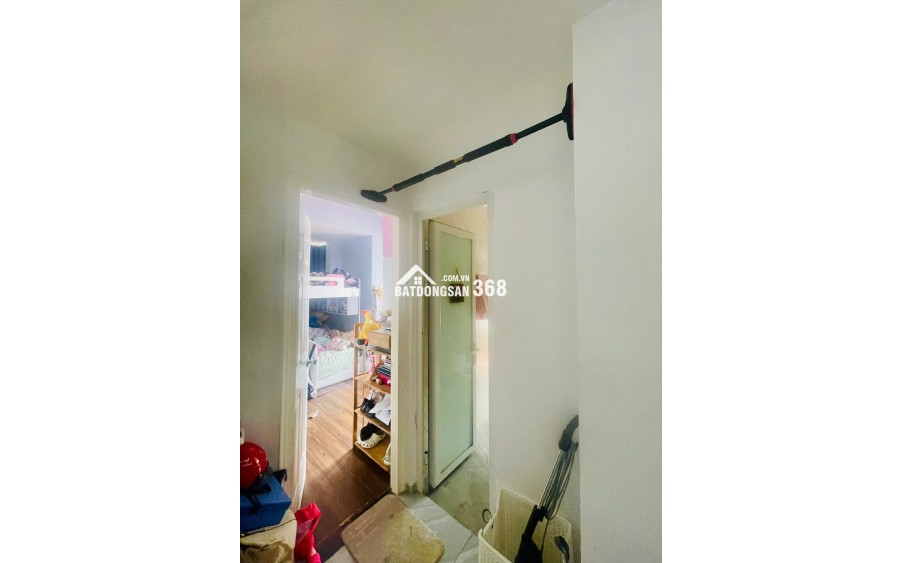 Bán căn hộ 3PN 98m2 tại Lý Thường Kiệt Q11, Tầng 8 Full nội thất