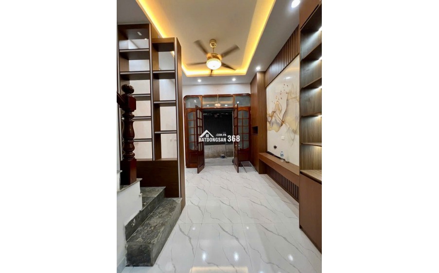 NGÃ TƯ SỞ - OTO QUA NHÀ 3 THOÁNG - 6 TẦNG VỪA Ở VỪA KINH DOANH - CHƯA TỚI 8 TỶ , 7,9 TỶ