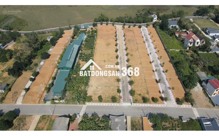 Chiết khấu sâu nhất lô đất đẹp, mặt tiền rộng, vị trí trung tâm Vai réo, Phú Cát, Hà Nội