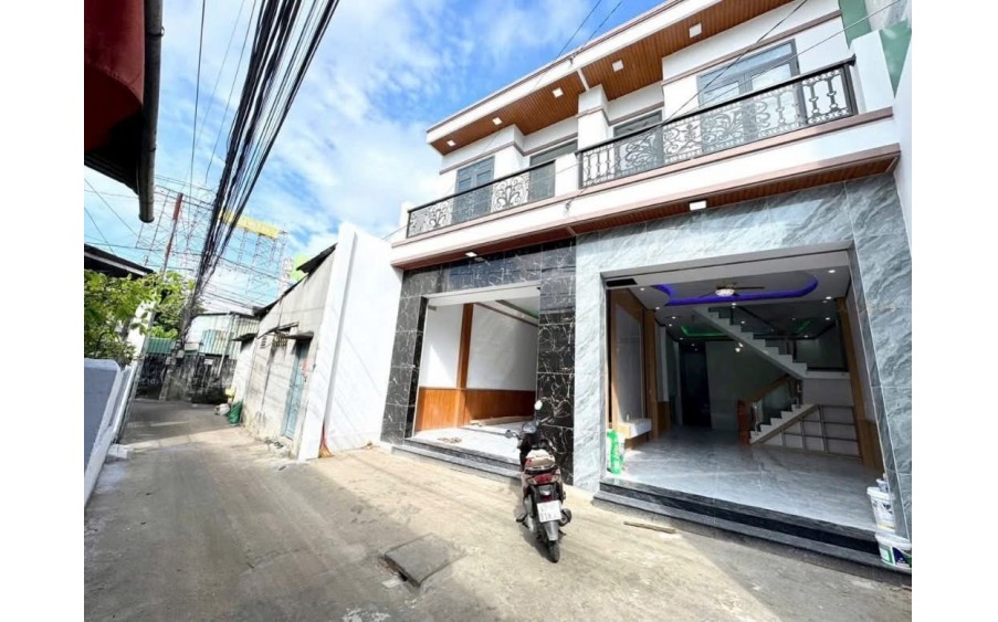 Nhà 1 trệt 1 lầu ngay BigC ngã ba vũng tàu