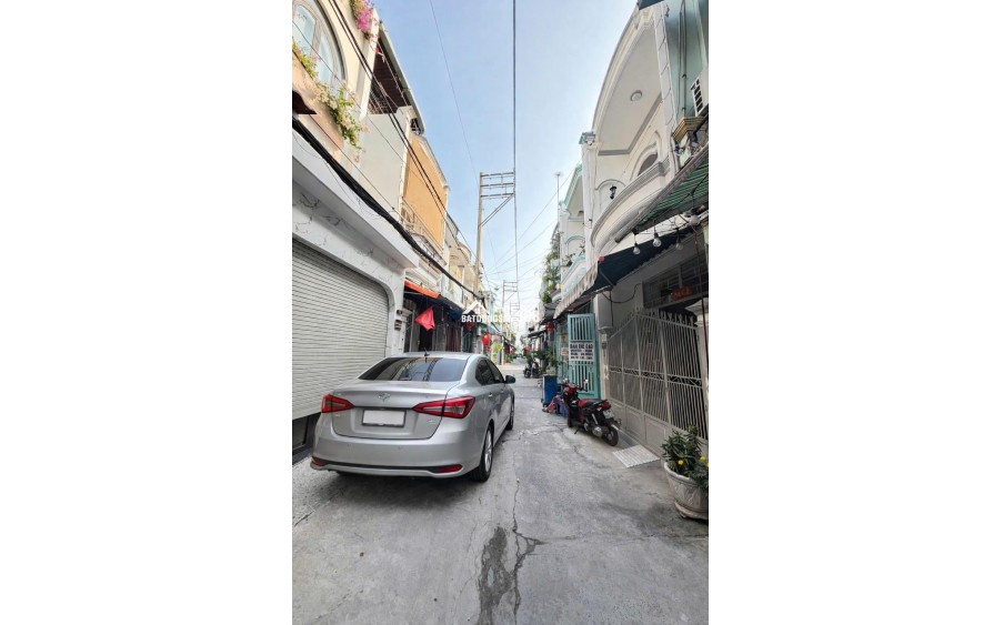 NHÀ HẺM OTO PHAN VĂN HỚN – 2 TẦNG – NHỈNH 3 TỶ, CV THUẬN KIỀU 100M