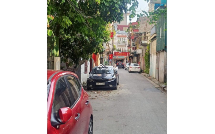 Bán đất Việt Hưng, 45m2, MT 4m, lô góc, ô tô tránh