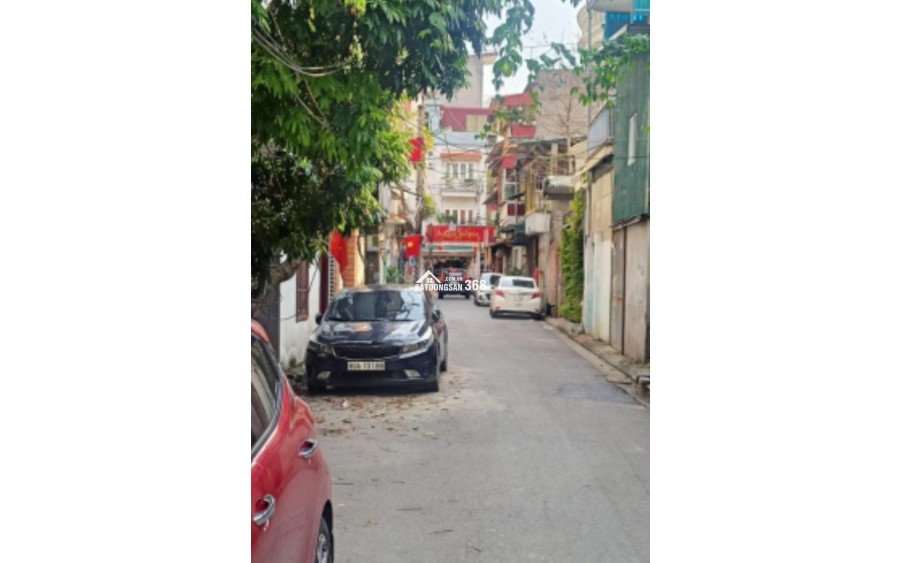 Bán đất Việt Hưng, 45m2, MT 4m, lô góc, ô tô tránh