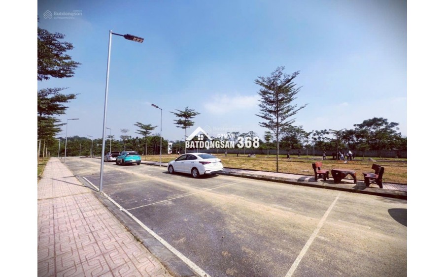 Chiết khấu sâu nhất lô đất đẹp, mặt tiền rộng, vị trí trung tâm Vai réo, Phú Cát, Hà Nội