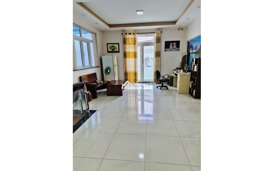  Nhà ngang KHỦNG 8.5m Hiếm Tại Gò Vấp – 106m², 3 Tầng, Hẻm Xe Hơi, chỉ 11 tỷ!