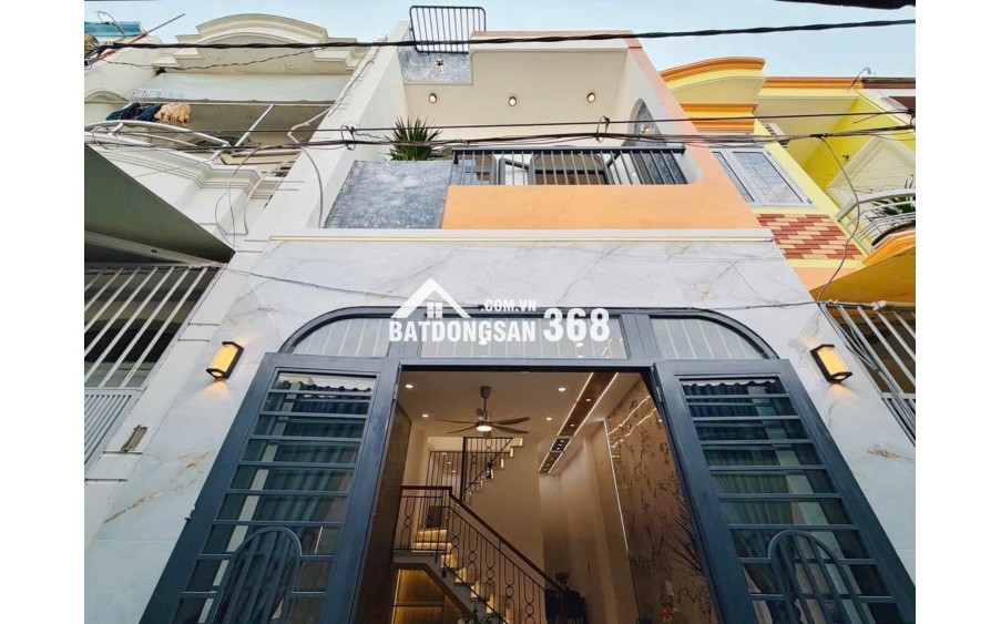 HÀNG HIẾM - SÂN BAY TSN 10” - 35M2 (3.6x9.5) - 2 TẦNG, 2 PN, 2 WC - HẺM SẠCH, DÂN TRÍ CAO