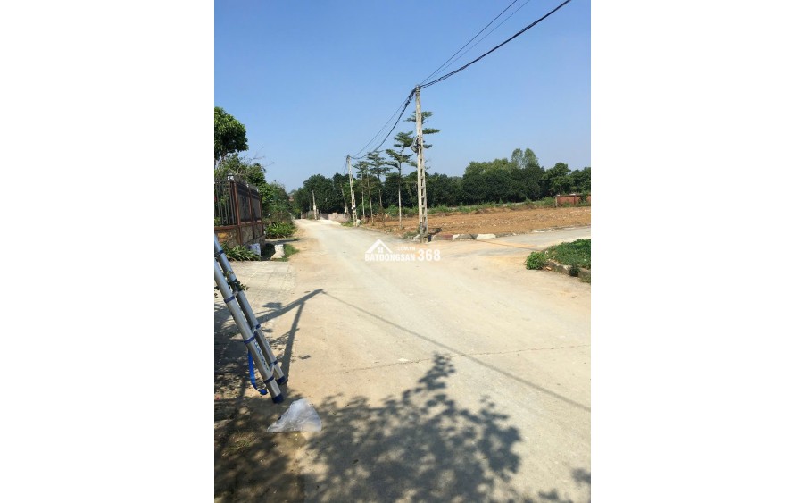 Chính Chủ Bán đất Liền Kề : 101.7m2 đất fun thổ cư. 4.x tỷ . Thôn 7 Phú Cát / Hòa Lạc/ Hà Nội, lh 0966329691