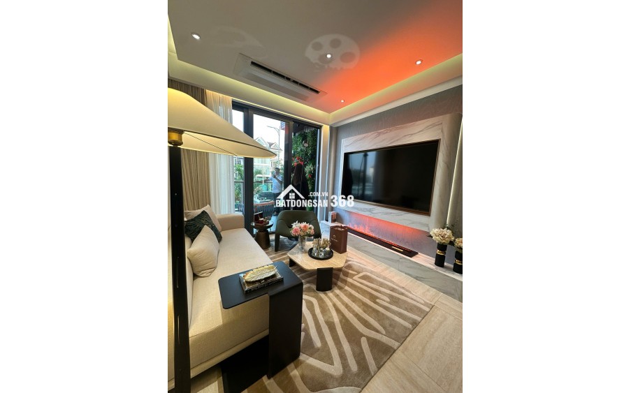 Suất ngoại giao 10 căn The Poet trực diện biển/pháo hoa RẺ HƠN THỊ TRƯỜNG 300TR - sở hữu lâu dài