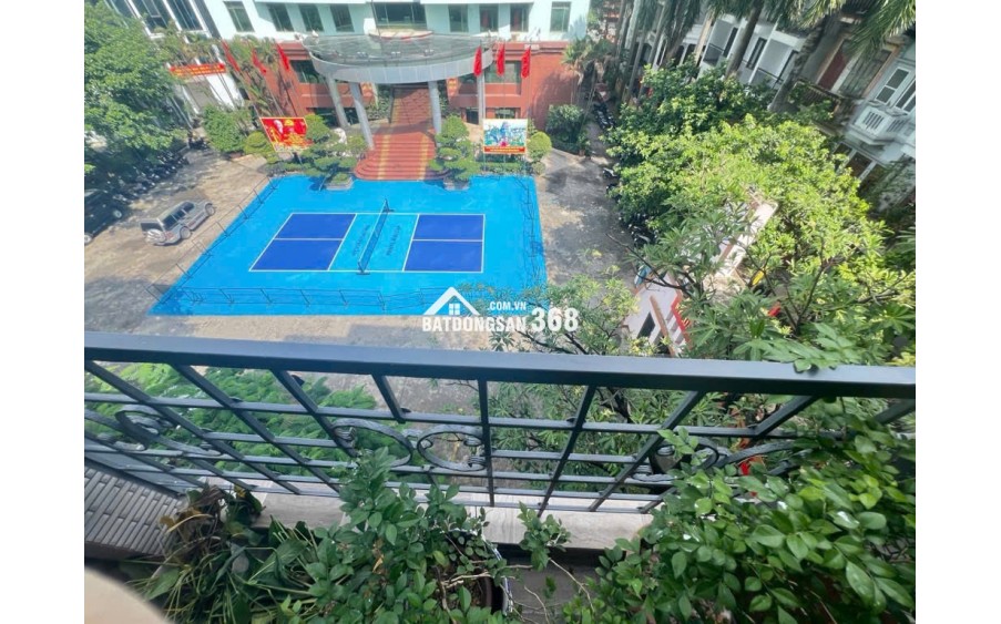 Nguyễn Văn Cừ , nhà đẹp ở ngay , full nội thất ,ngay sát cầu Chương Dương , 2 phút sang Phố Cổ , nhỉnh 11  

 SD - 56m²  dân xây chắc chắn -