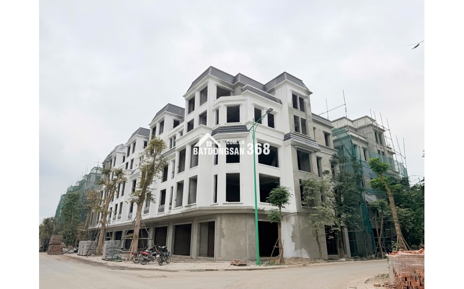 BÁN SIÊU PHẨM LIỀN KỀ  GREEN LITTLE TOWN 100M 5 TẦNG NHỈNH 17 TỶ