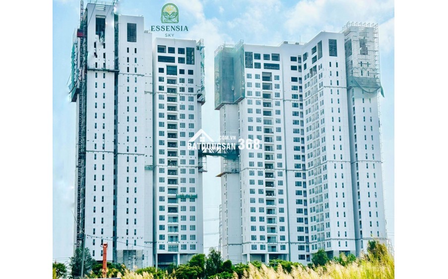 Bán căn 2PN giá tốt, view trực diện hồ bơi tại Essensia Sky với giá chỉ 5,6 tỷ