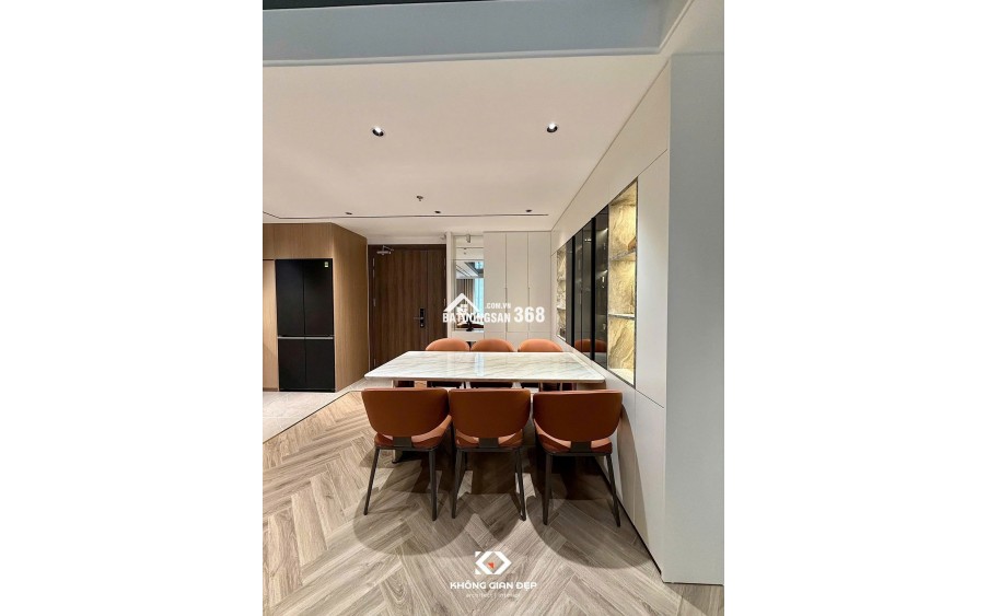 Bán Căn hộ chung cư Khai Sơn Long Biên- View đẹp- Full Nội thất- hỗ trợ vay 120m 3 ngủ nhỉnh 8 tỷ(TL)