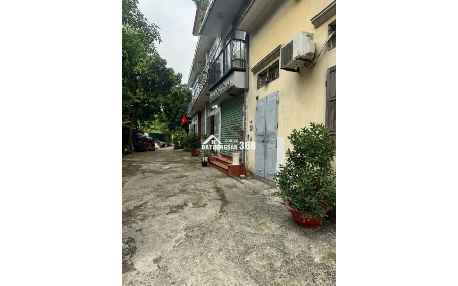 Hàng hiếm có 1 0 2 đây anh chị ơi !!!! 

BÁN NHÀ VIỆT HƯNG ĐƯỜNG Ô TÔ TRÁNH - KINH DOANH - SÁT MẶT PHỐ VIỆT HƯNG