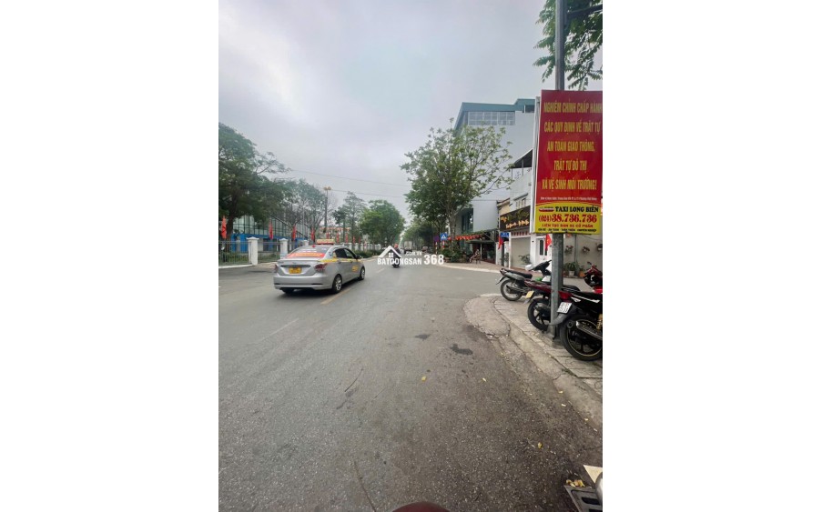 Hàng hiếm có 1 0 2 đây anh chị ơi !!!! 

BÁN NHÀ VIỆT HƯNG ĐƯỜNG Ô TÔ TRÁNH - KINH DOANH - SÁT MẶT PHỐ VIỆT HƯNG
